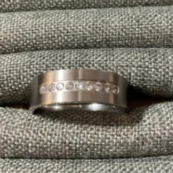 Men’s Stainless Steel CZ Band - Picture 5 of 15